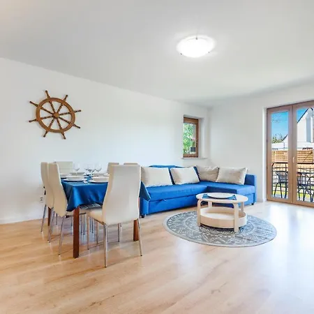 Gdanska Ii, Sun & Snow *